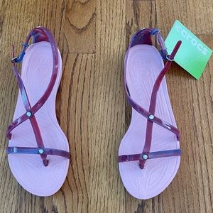 Crocs Women’s Strappy Sandals Size 8 (NWT)
